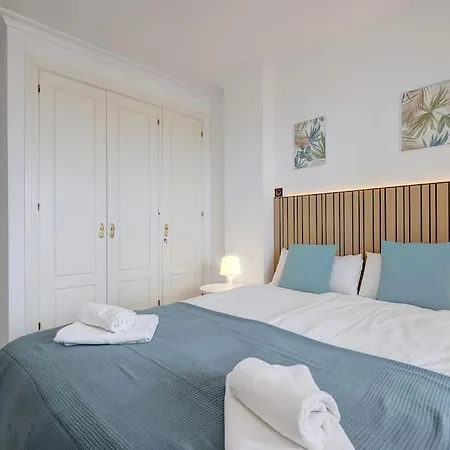 Classy Flat W/ Impressive Views Apartment *