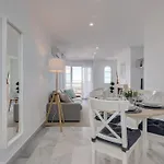 Classy Flat W/ Impressive Views Lägenhet Marbella