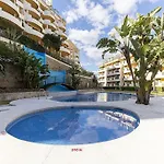 Classy Flat W/ Impressive Views Apartmán