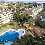 Classy Flat W/ Impressive Views *
