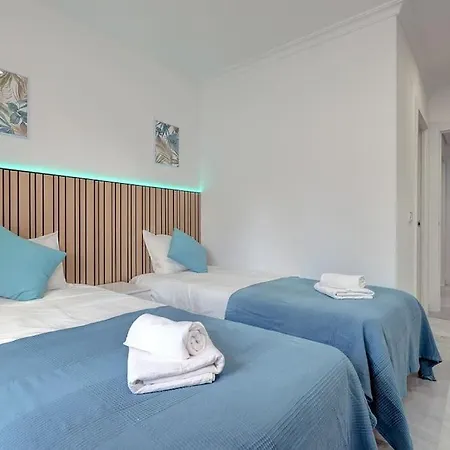 Classy Flat W/ Impressive Views 公寓 马尔韦利亚