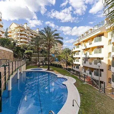 Classy Flat W/ Impressive Views Apartmán *