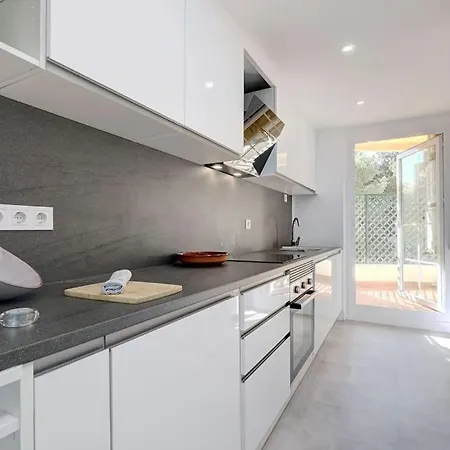 Classy Flat W/ Impressive Views * Марбелья