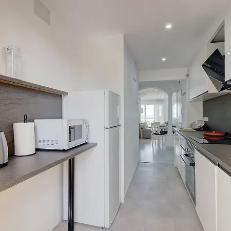 Classy Flat W/ Impressive Views Апартаменты Марбелья