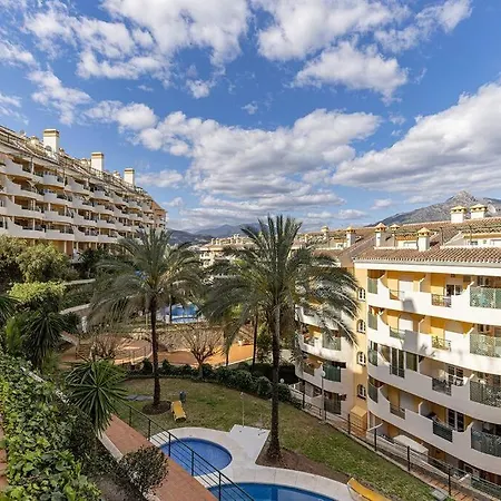 Classy Flat W/ Impressive Views Апартаменты Марбелья
