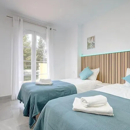 Classy Flat W/ Impressive Views * Марбелья